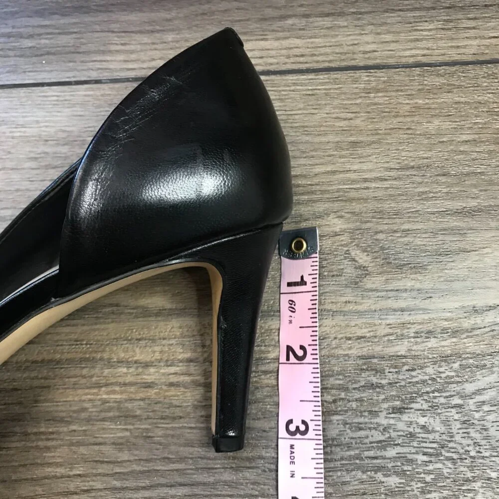 Saks Fifth Avenue Black Nettie Heels Women's Size 8M‎ Leather Classic Mid Height